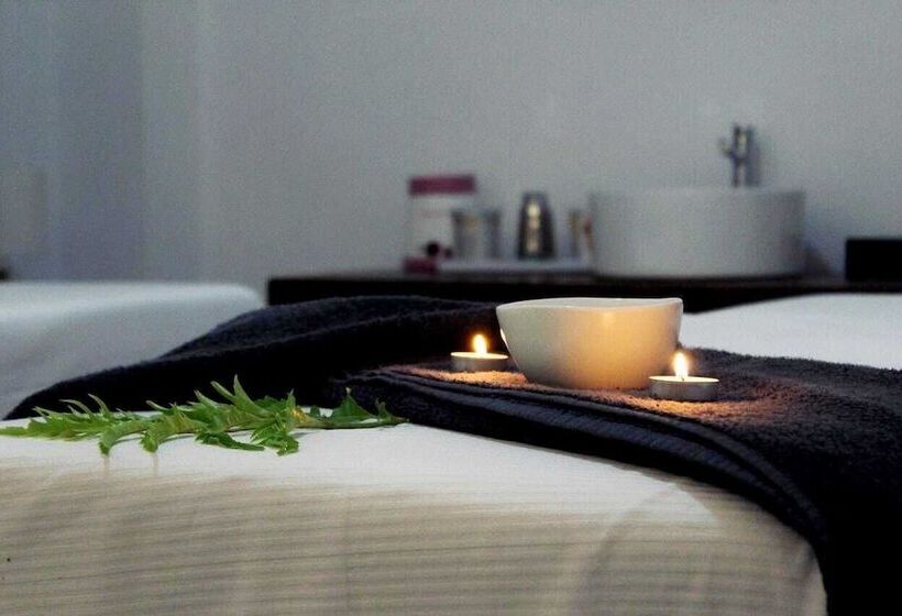 فندق Andriana Resort & Spa