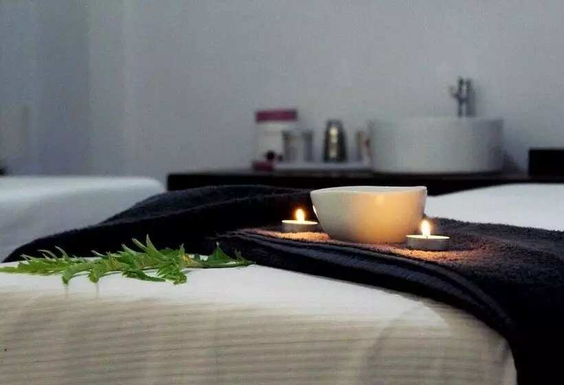 هتل Andriana Resort & Spa