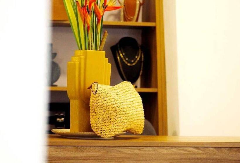 فندق Andriana Resort & Spa