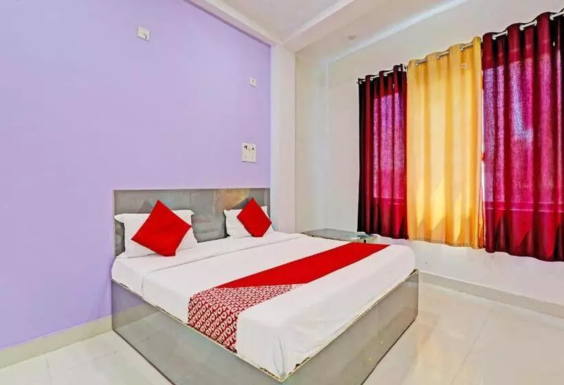 ホテル Oyo Flagship Holiday Banaras Stay