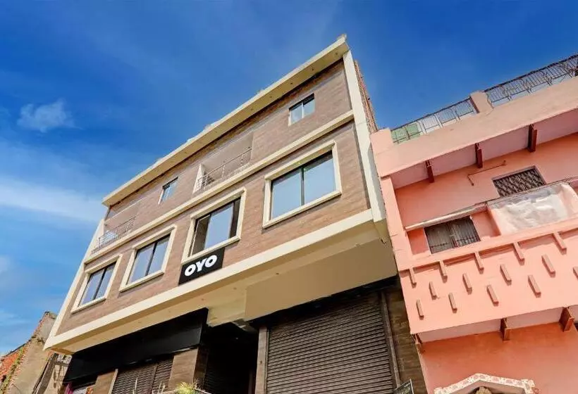 ホテル Oyo Flagship Holiday Banaras Stay