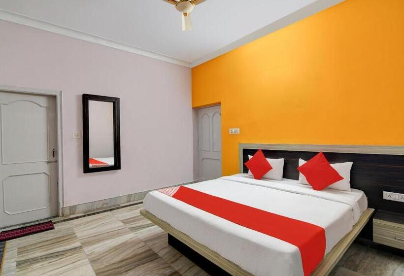 فندق O Pramod Residency