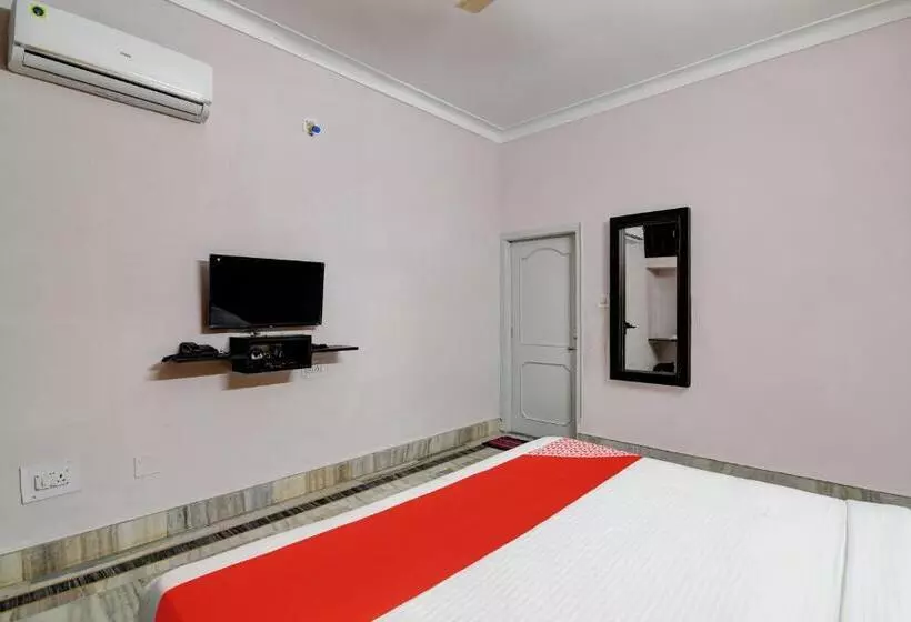 ホテル O Pramod Residency