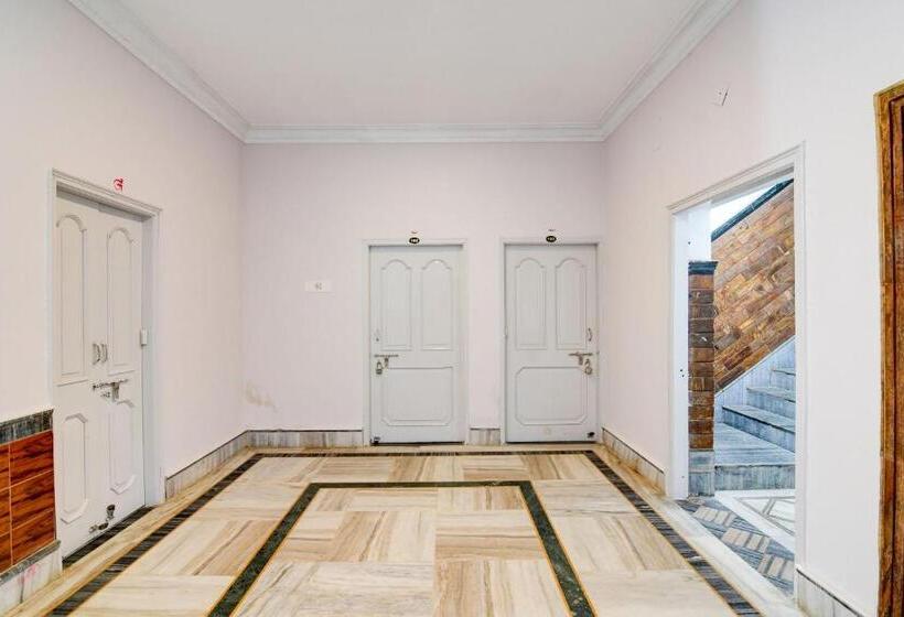 فندق O Pramod Residency