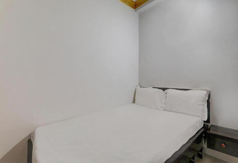 هتل Oyo P R Place