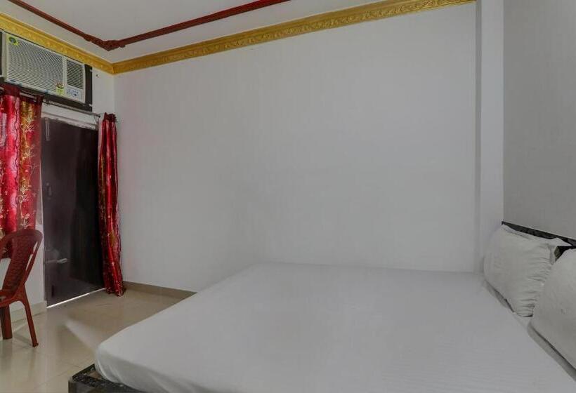 هتل Oyo P R Place