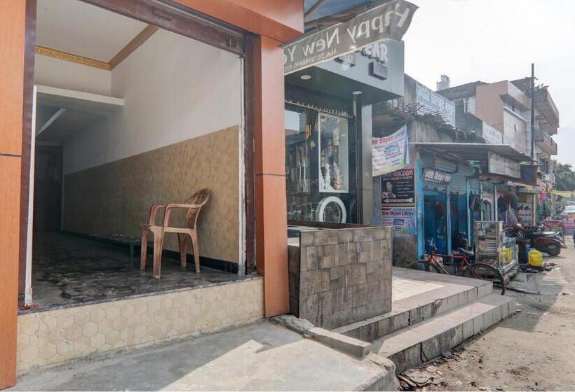 هتل Oyo P R Place