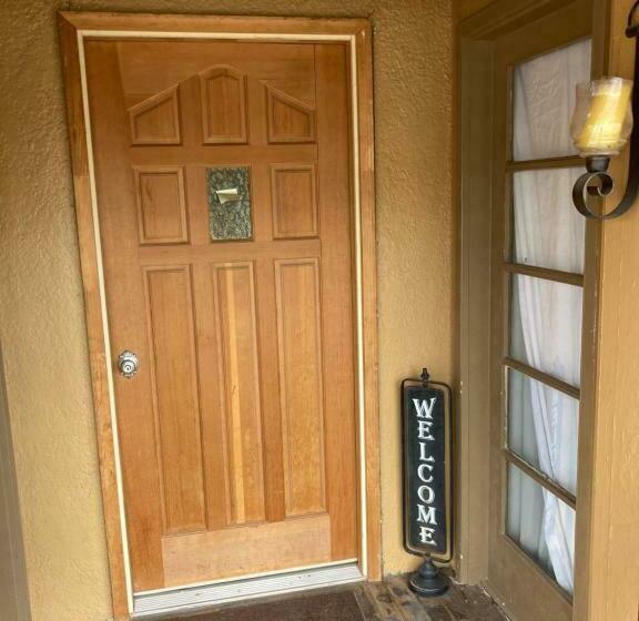 The Central Hotel Of 1910