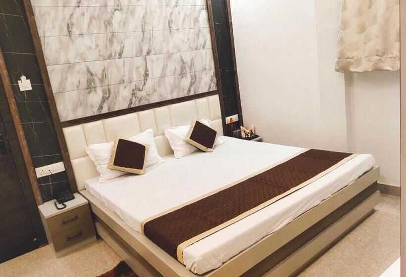 호텔 The Shree Jee Palace