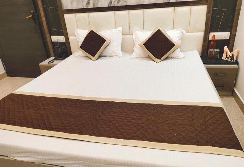 호텔 The Shree Jee Palace