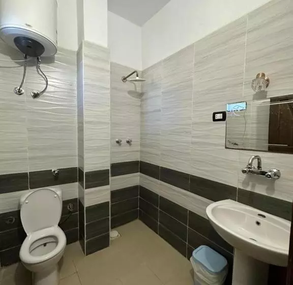 Seven Heaven Hotel And Diving Center