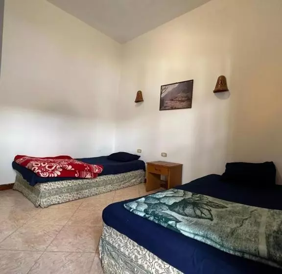 Seven Heaven Hotel And Diving Center