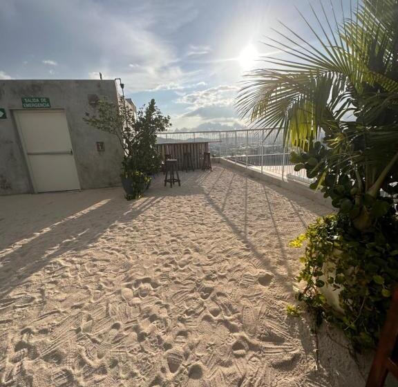 Ginos Dushi Secret For 8 People