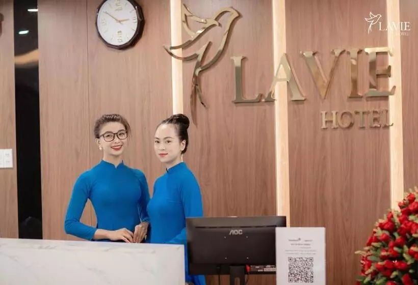 Khách Sạn Lavie Hotel Quảng Ngãi
