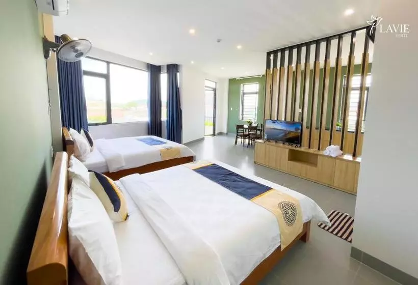 Khách Sạn Lavie Hotel Quảng Ngãi