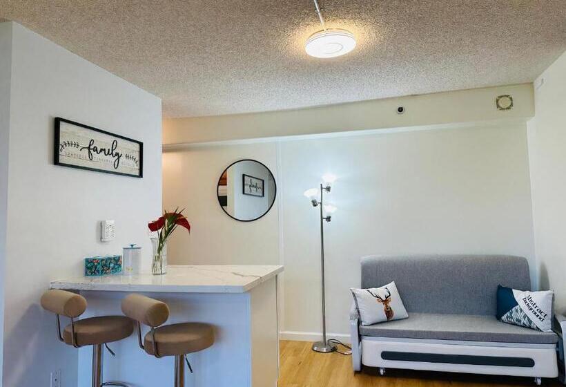 Waikiki Banyan Pool Free Parking Free Wi Fi One Br