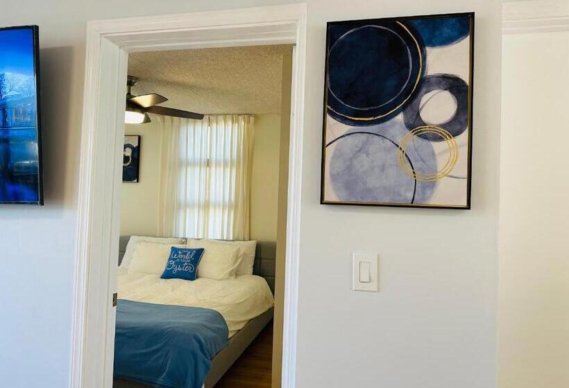 Waikiki Banyan Pool Free Parking Free Wi Fi One Br