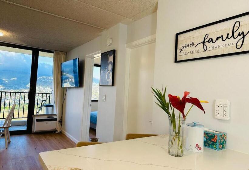 Waikiki Banyan Pool Free Parking Free Wi Fi One Br