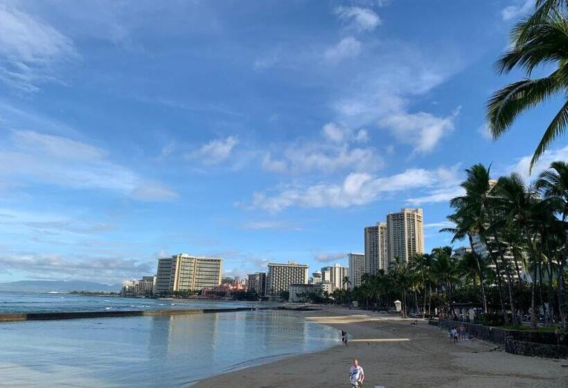 Waikiki Banyan Pool Free Parking Free Wi Fi One Br