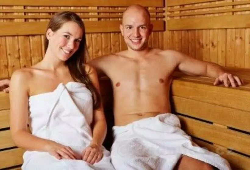 Hostel & Spa Only Couples