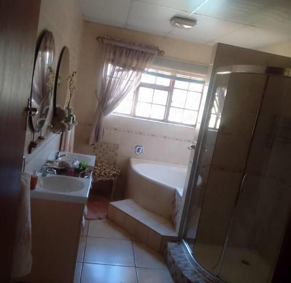 Pension Chateau De Vie