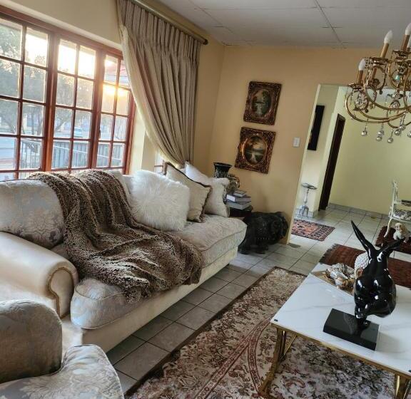 Pension Chateau De Vie