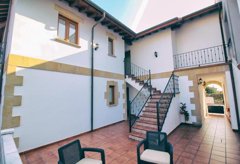 Apartamentos La Fuente De Enmedio