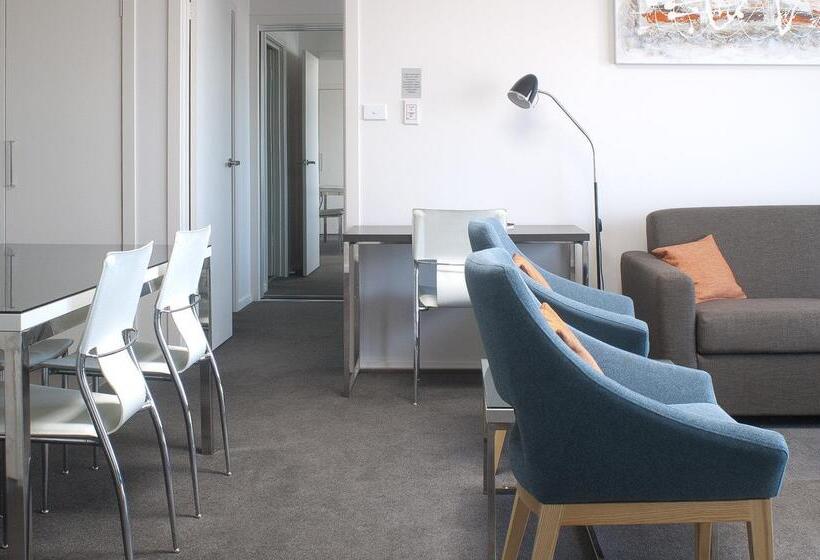 فندق Abode Tuggeranong