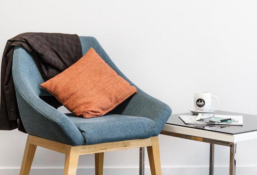 فندق Abode Tuggeranong