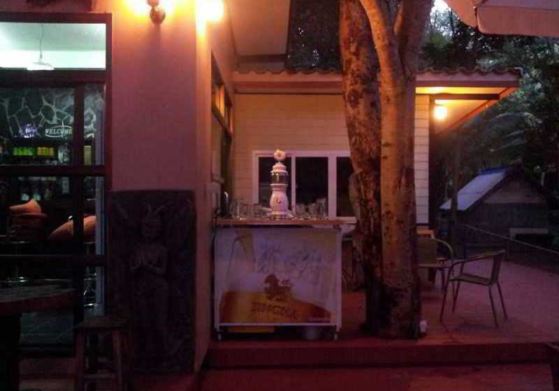 ホテル Banrai Jomthong Resort