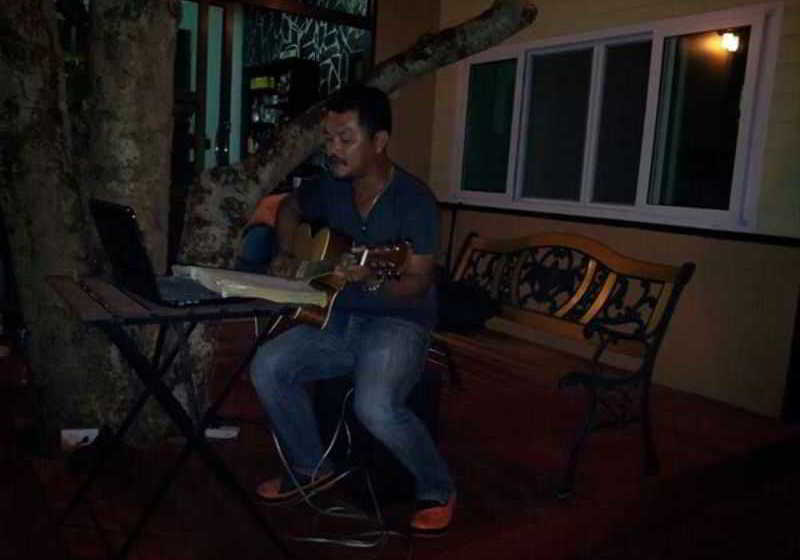 ホテル Banrai Jomthong Resort