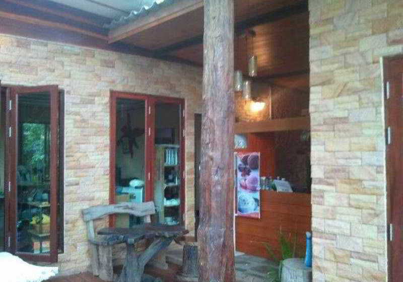 ホテル Banrai Jomthong Resort