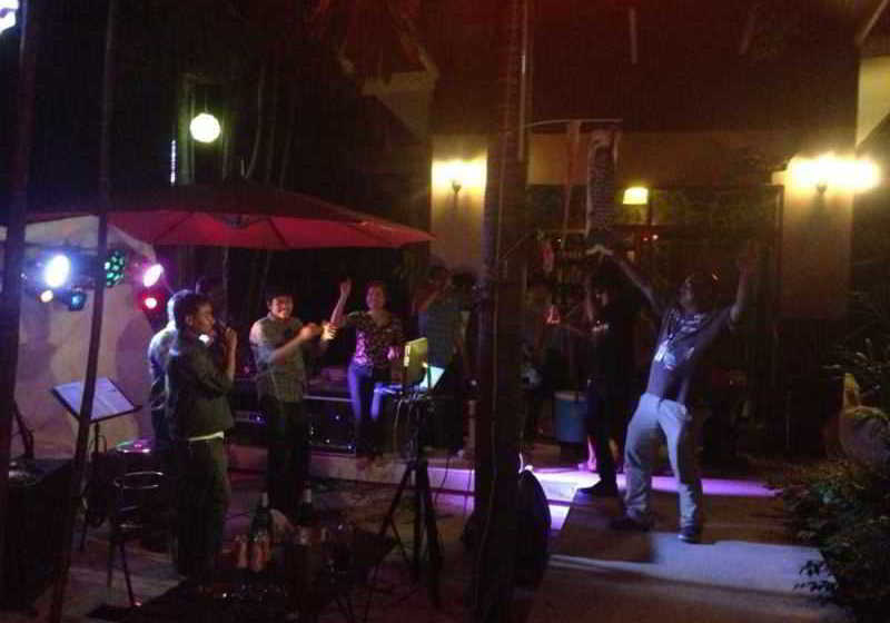 ホテル Banrai Jomthong Resort