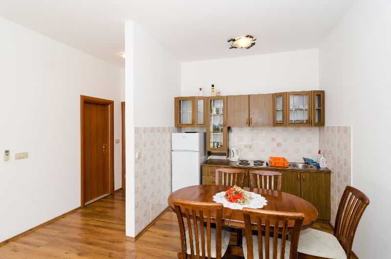 فندق Guest House Kalauz