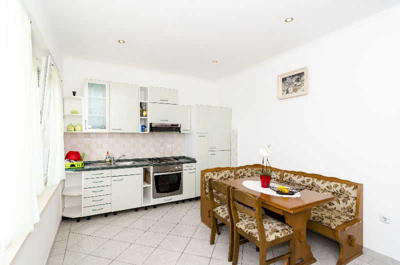 فندق Guest House Kalauz