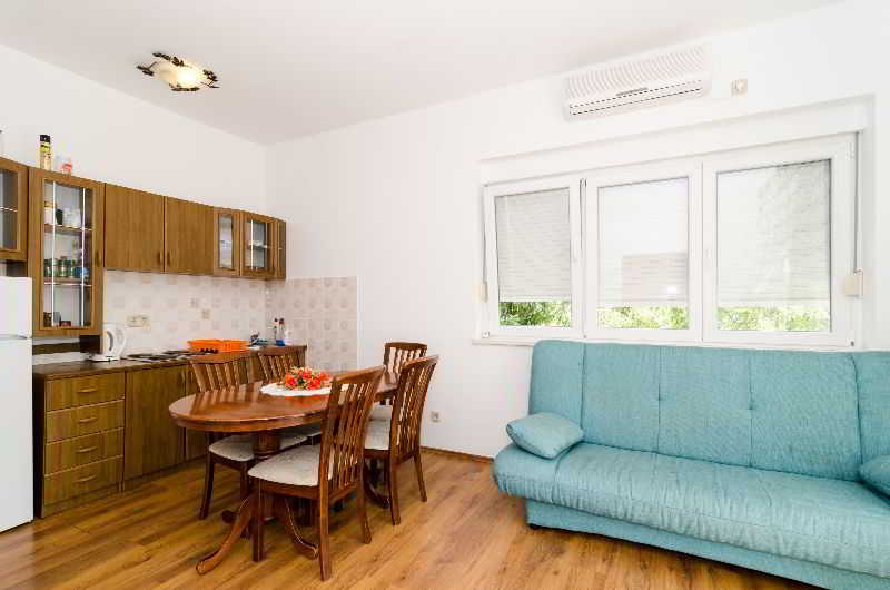 فندق Guest House Kalauz