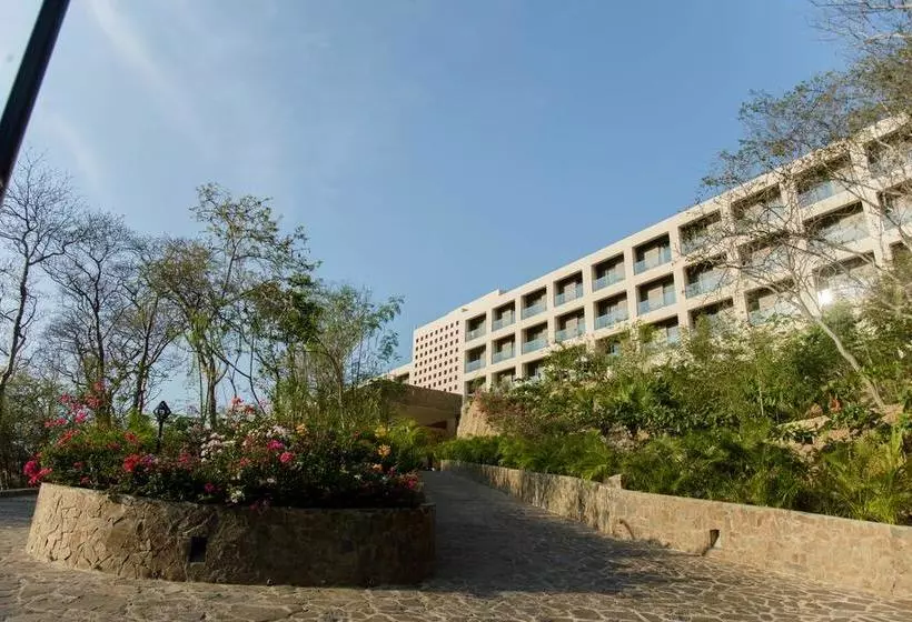 Isla Natura Beach Huatulco