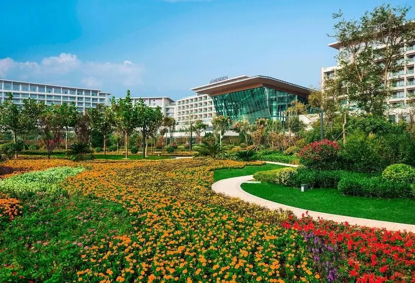 ホテル Le Meridien Qingdao West Coast