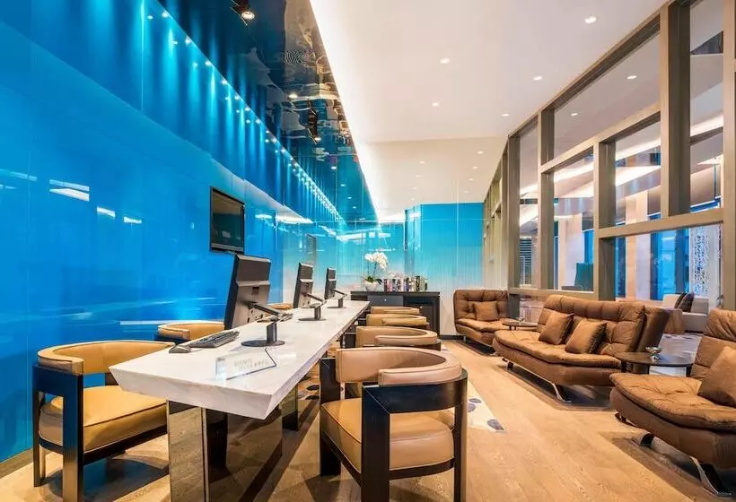 ホテル Le Meridien Qingdao West Coast