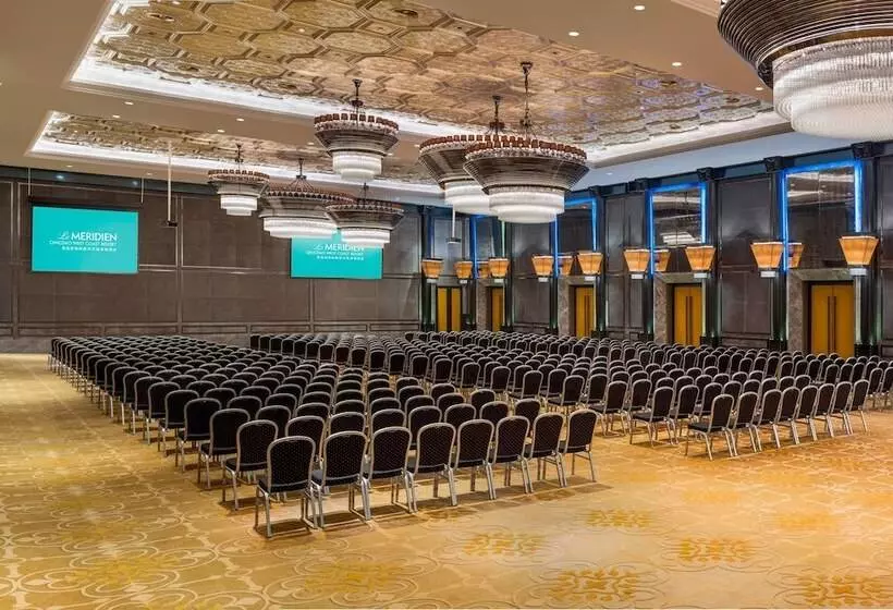 ホテル Le Meridien Qingdao West Coast