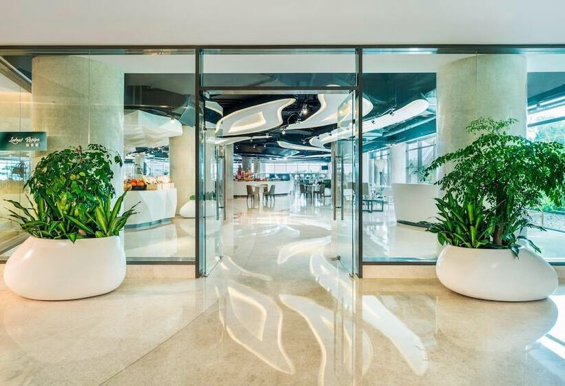 فندق Le Meridien Qingdao West Coast