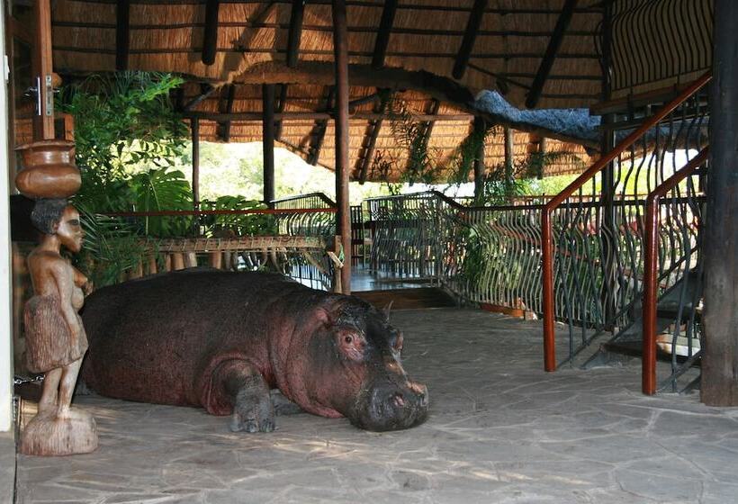 هتل Mukambi Safari Lodge