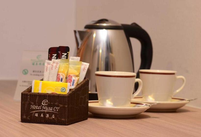 בית מלון כפרי Nusa Ct