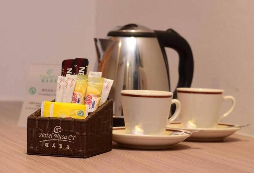 בית מלון כפרי Nusa Ct