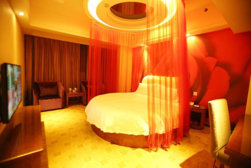 Отель Qingdao Feitong Digital