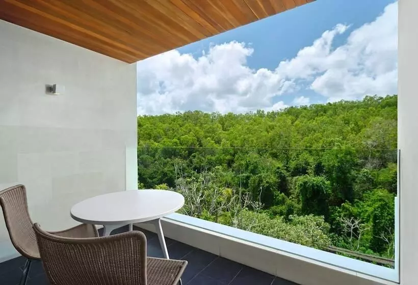 ホテル Renaissance Bali Uluwatu Resort & Spa