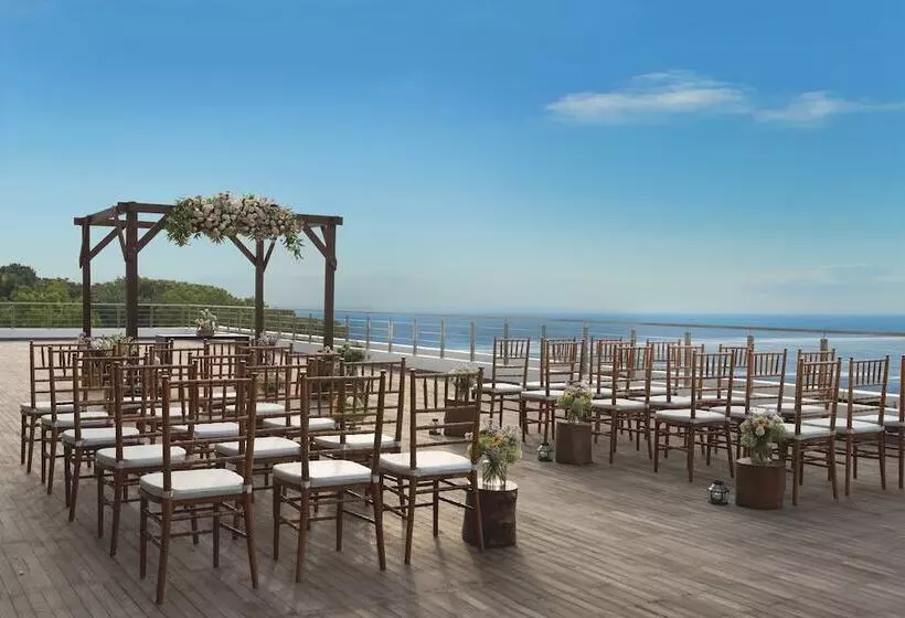 ホテル Renaissance Bali Uluwatu Resort & Spa