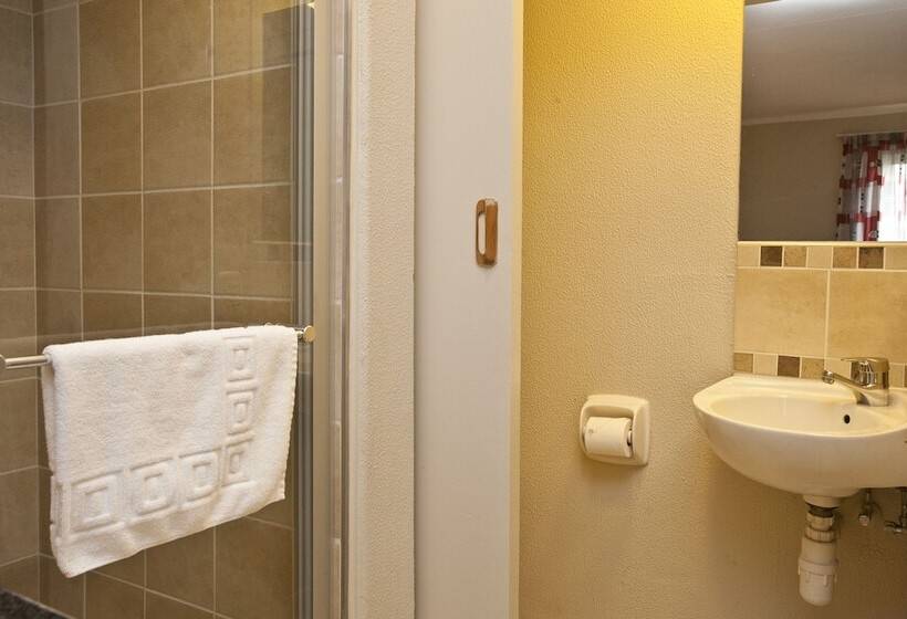 酒店 Road Lodge Carnival City