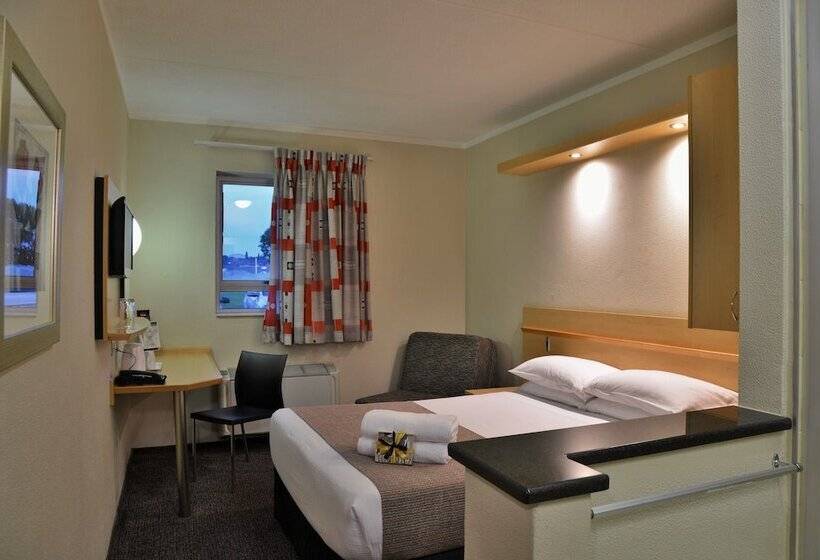 酒店 Road Lodge Carnival City