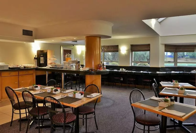 Hotelli Road Lodge Carnival City
